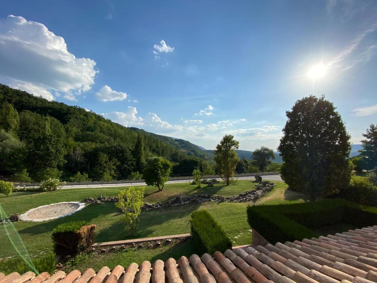 Agriturismo Le Case Ассизи Экстерьер фото