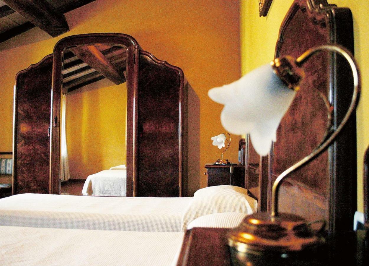 Agriturismo Le Case Ассизи Экстерьер фото